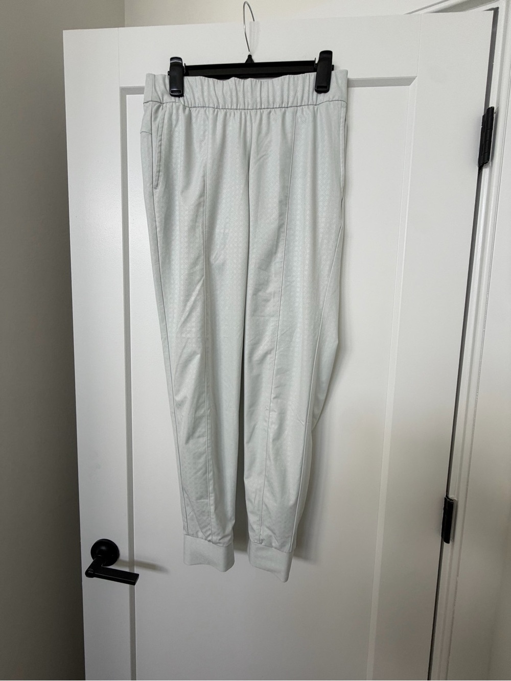 Nike Ladies Size Small Light Gray Joggers, Golf, Walking, Pickleball - Bx2